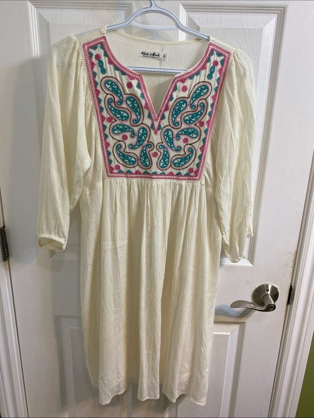White Mark Boho Embroidered Festival Summer Cream Paisley dress Size Medium